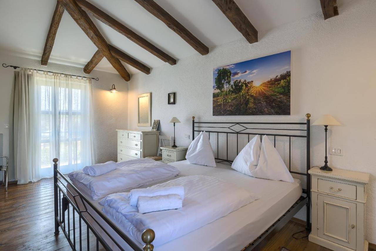 Villa Leopoldo By Istrian Country Houses Barat  Eksteriør billede