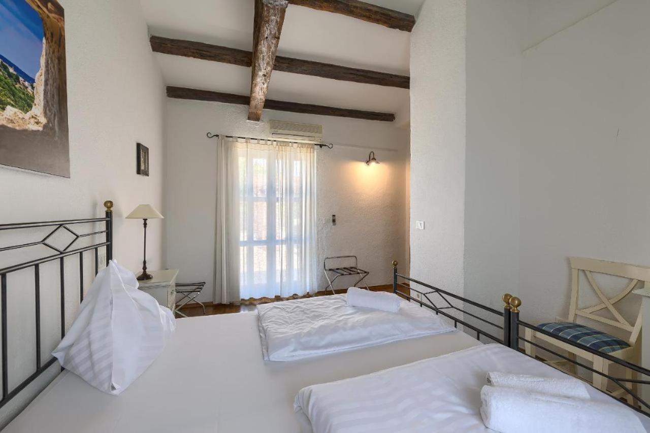 Villa Leopoldo By Istrian Country Houses Barat  Eksteriør billede